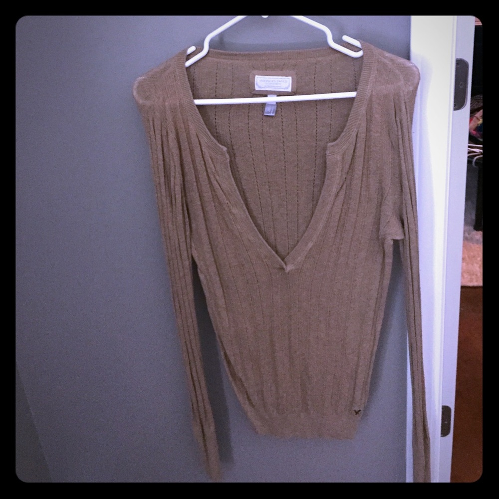 American Eagle Light Sweater